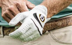 Are Bionic Golf Gloves Legal on the Golf Course?